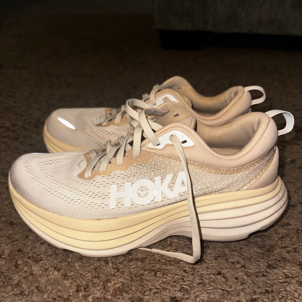 Women’s Hoka Bondi 8